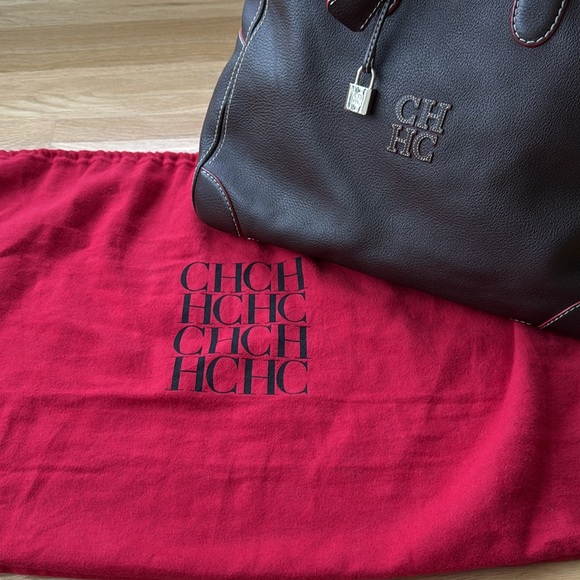 Authentic CHCarolina Herrera leather Blasón Medium brown bag. Gold tone hardware - Picture 12 of 16